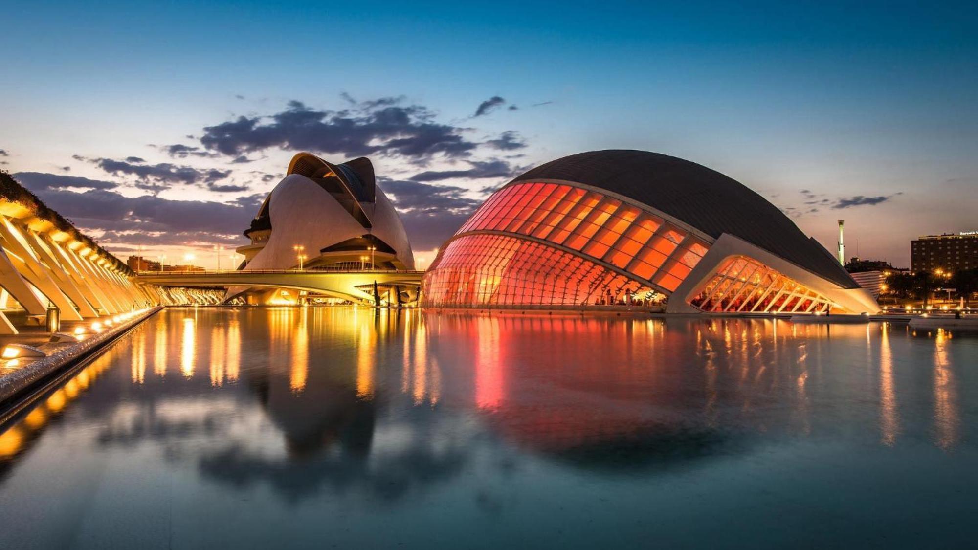 Romantic Roig Arena N4 Virkin