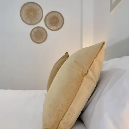 Romantic Suite Roig Arena N4 Virkin Suites Valencia Exterior photo